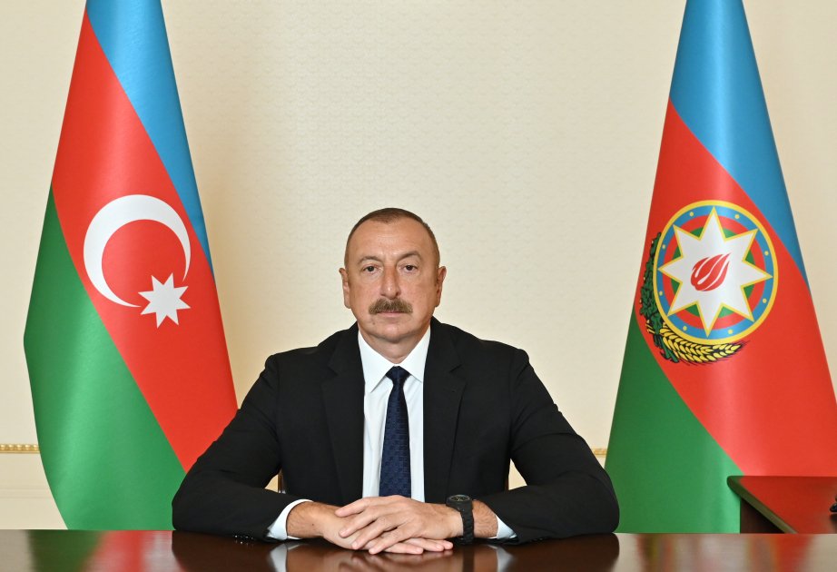 bir sıra qurumların həqiqi hərbi xidmət hərbi qulluqçularının və xüsusi rütbəsi olan əməkdaşlarının aylıq vəzifə maaşları artırılıb