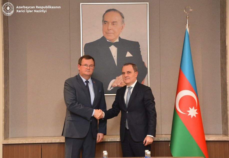 azərbaycan ilə belarus arasında ikitərəfli əlaqələrin inkişafı ilə bağlı fikir mübadiləsi aparılıb.