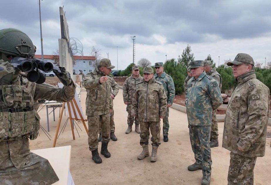 türkiyə və azərbaycanın quru qoşunları komandanları suriya ilə sərhəddə olublar