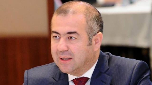 bələdiyyə seçkiləri günü 18 yaşı tamam olan 153 seçiciyə xüsusi kartlar veriləcək.