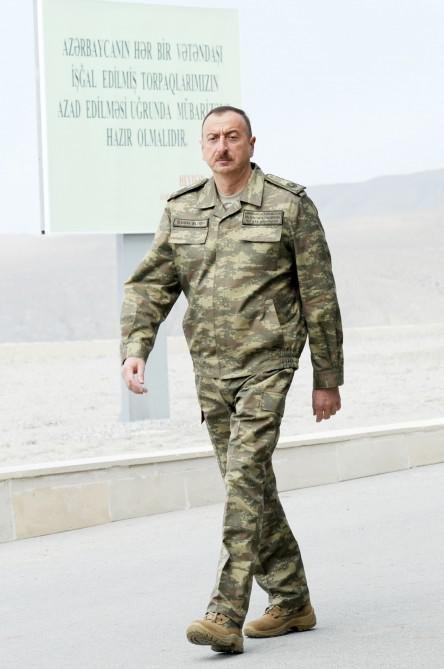 qələbəni bizə bəxş edən qəhrəman əsgər və zabitlərimiz qürur mənbəyimizdir