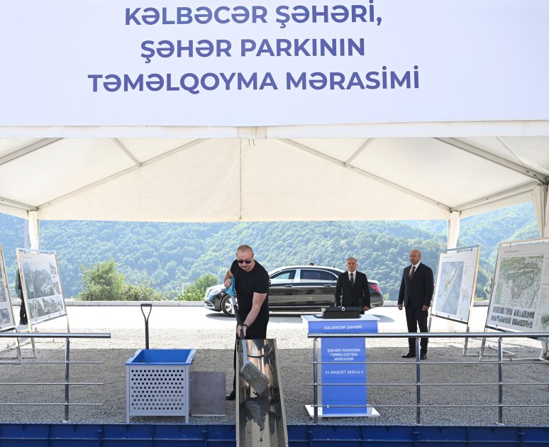 prezident ilham əliyev kəlbəcər şəhər parkının təməlini qoyub
