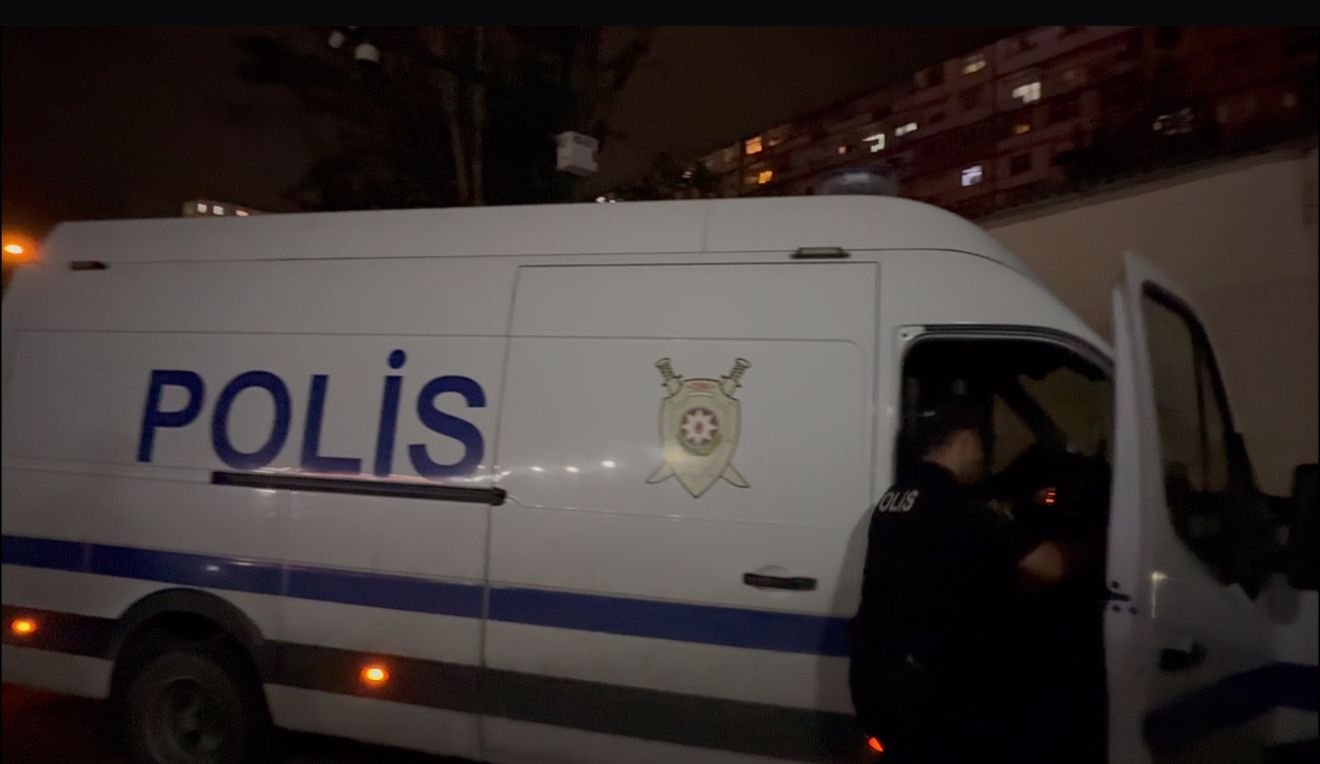 xətai rayon məhkəməsində “vüsal 300” kimi tanınan şəxsin məhkəmə prosesi başa çatdı. məhkəmənin qərarıyla “vüsal 300” kimi tanınan şəxs 3 ay müddətinə həbs edildi.