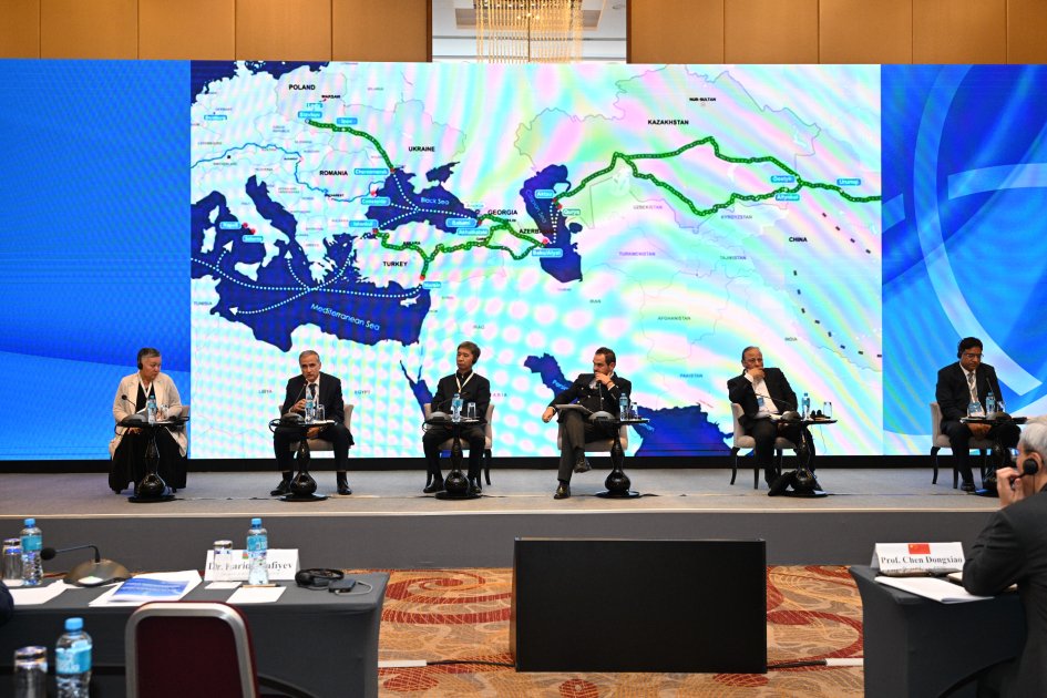 aqem-in beyin mərkəzləri forumunun 13-cü sessiyasının birinci gününə yekun vurulub