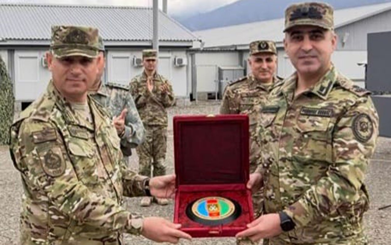hərbi prokuror müdafiə nazirliyinin xüsusi təyinatlıları ilə görüşdü - foto