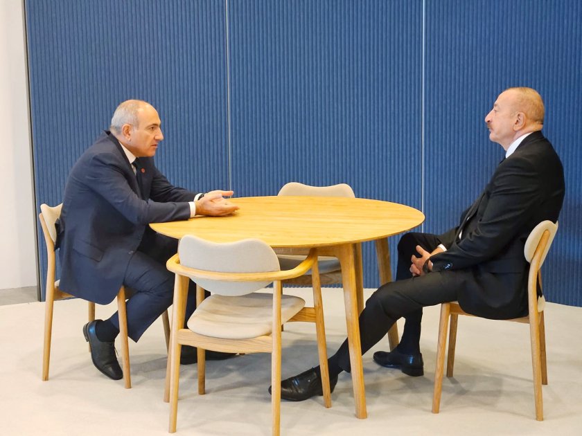 azərbaycan prezidenti ilham əliyevin kopenhagendə ermənistanın baş naziri nikol paşinyan ilə görüşü olub  