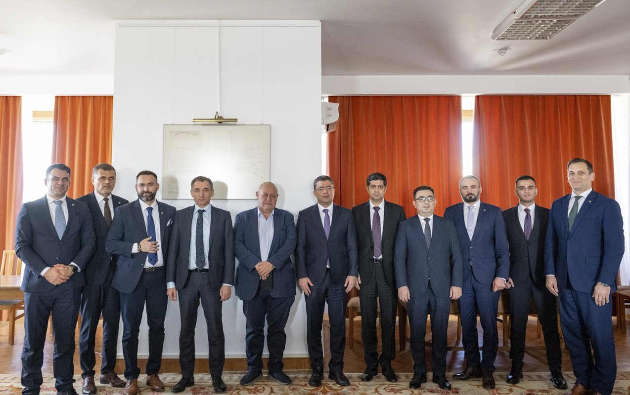 azərbaycan nümayəndə heyətinin rumıniya senatında görüşü keçirildi - fotolar