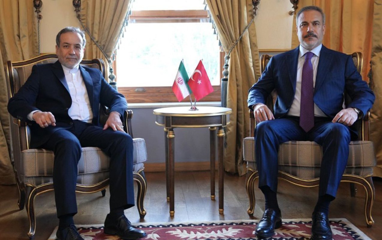 türkiyə və iran arasında diplomatik müzakirələr aparıldı