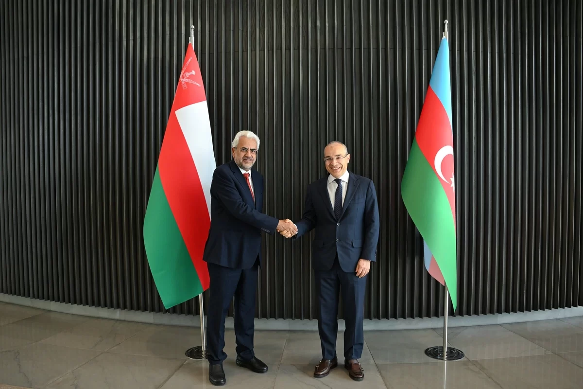 azərbaycan-oman iqtisadi əməkdaşlığı müzakirə edilib
