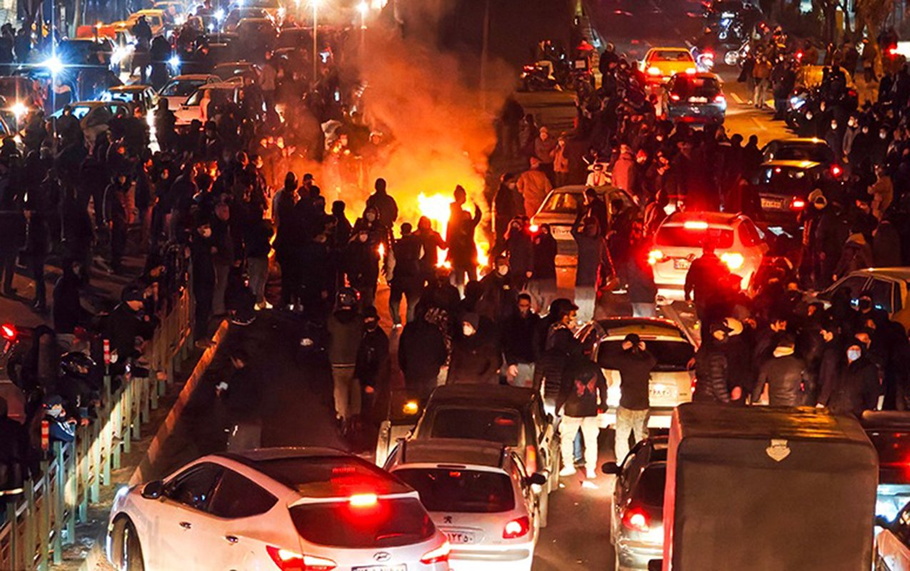 iranda etirazlarla bağlı 20 mindən çox cinayət işi açılıb