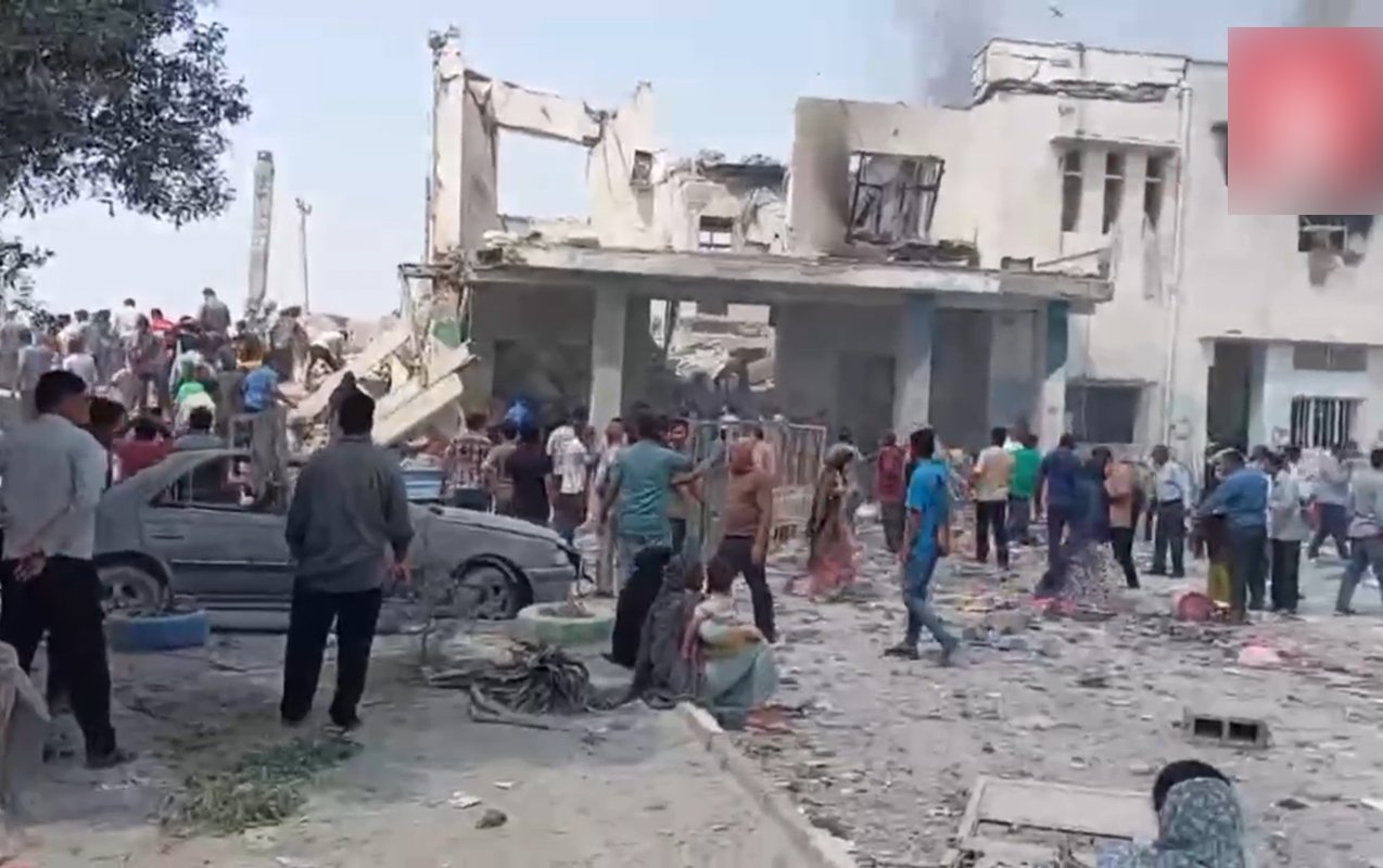 iranda məktəbə endirilən zərbələr nəticəsində - 40 nəfər həlak oldu+video