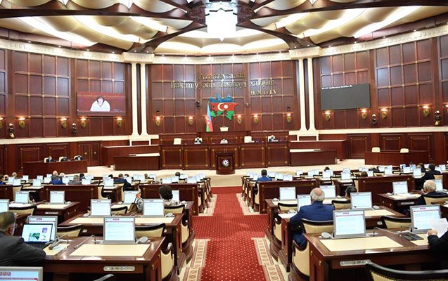 parlamentin bu komissiyaları yeni tərkibdə yaradıldı