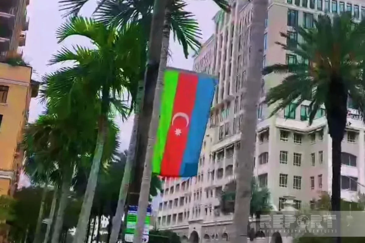 abş-nin florida ştatının məşhur küçəsində azərbaycan bayrağı ucaldılıb - foto