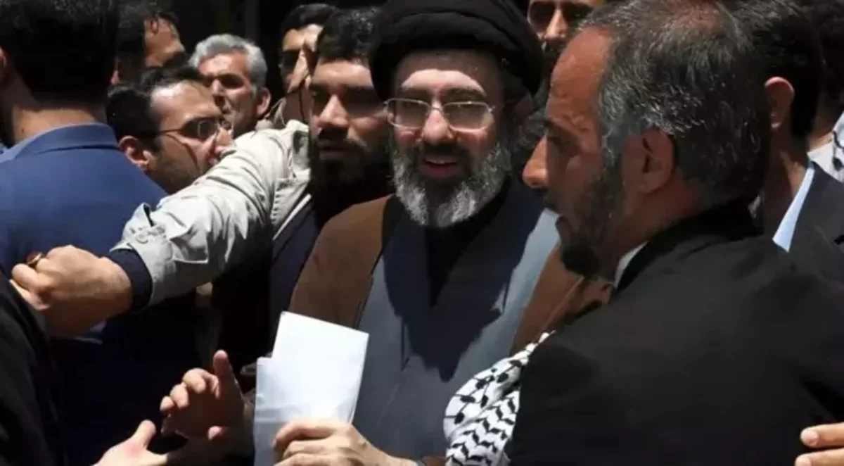 iranın yeni ali liderinin adı açiqlandi - rəsmi