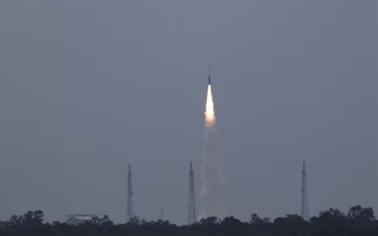 Hindistan özəl orbital raketini orbitə çıxardı - İlk dəfə