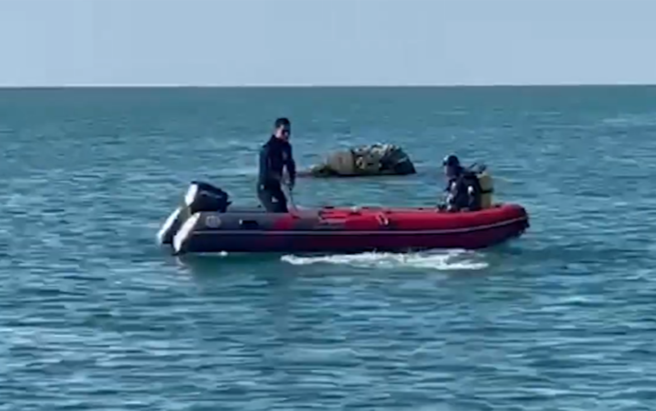 Dənizdə batan 3 gəncin axtarışı davam edir - Video