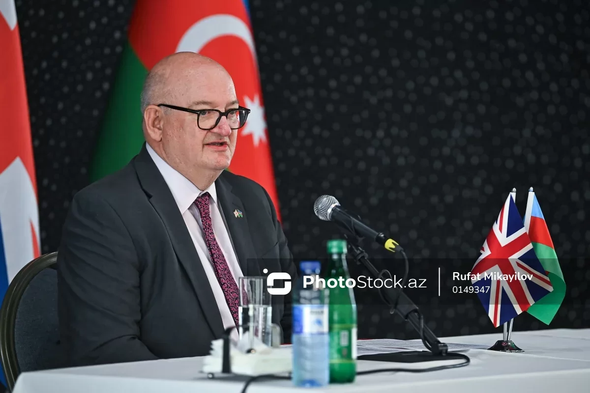 Böyük Britaniya səfiri: "Azərbaycan vacib iqtisadi tərəfdaşımızdır"